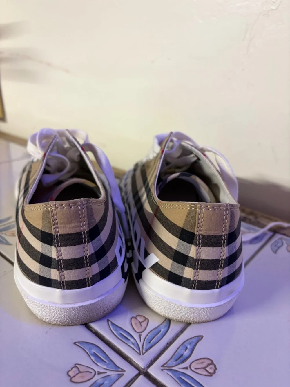 Burberry Logo Print Vintage Check Cotton Low Top Sneakers EU 39.5 US Women’s 9 - Picture 11 of 15